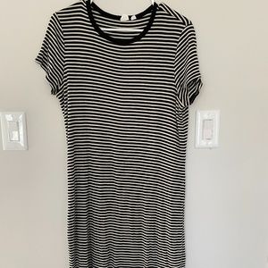 GAP Black & White Striped Midi T-Shirt Dress
